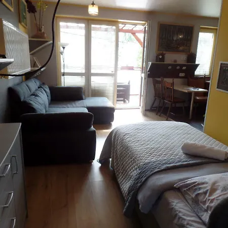 Turan Apartmán *